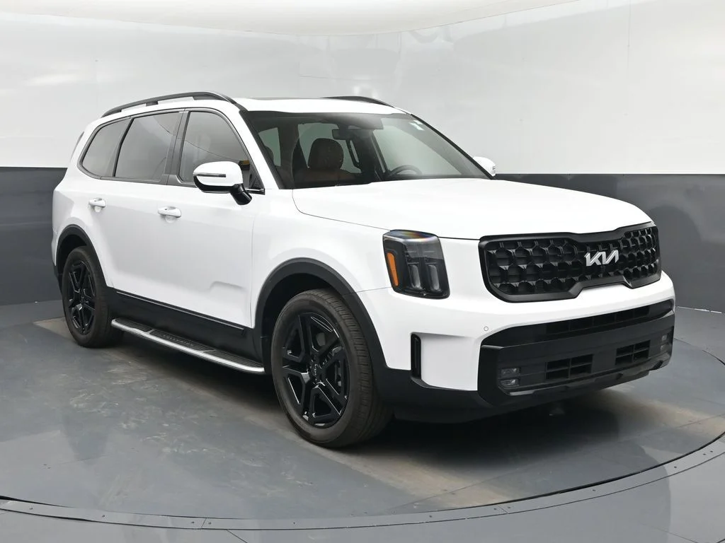 Certified Used 2024 White Kia SX-Prestige X-Line image 8