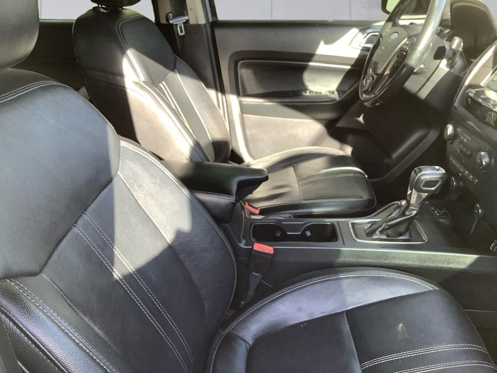 Used 2020 Silver Ford Lariat image 13
