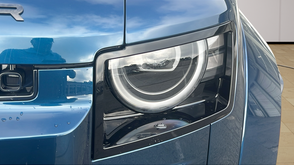 New 2026 Blue Land Rover  OCTA image 11
