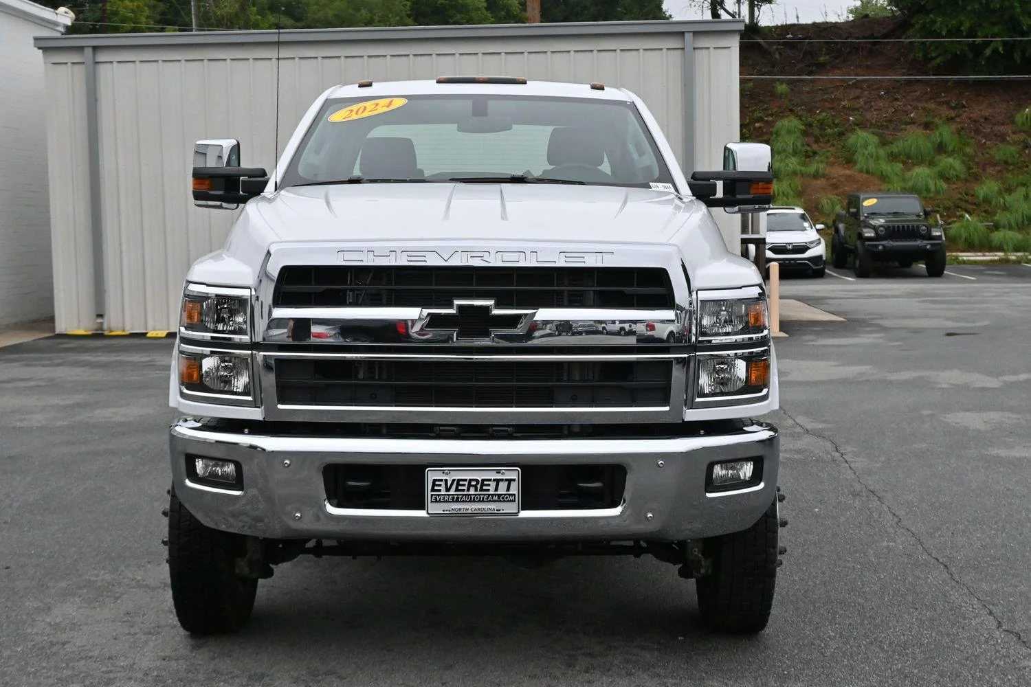 Used 2024 Summit White Chevrolet Work Truck image 2