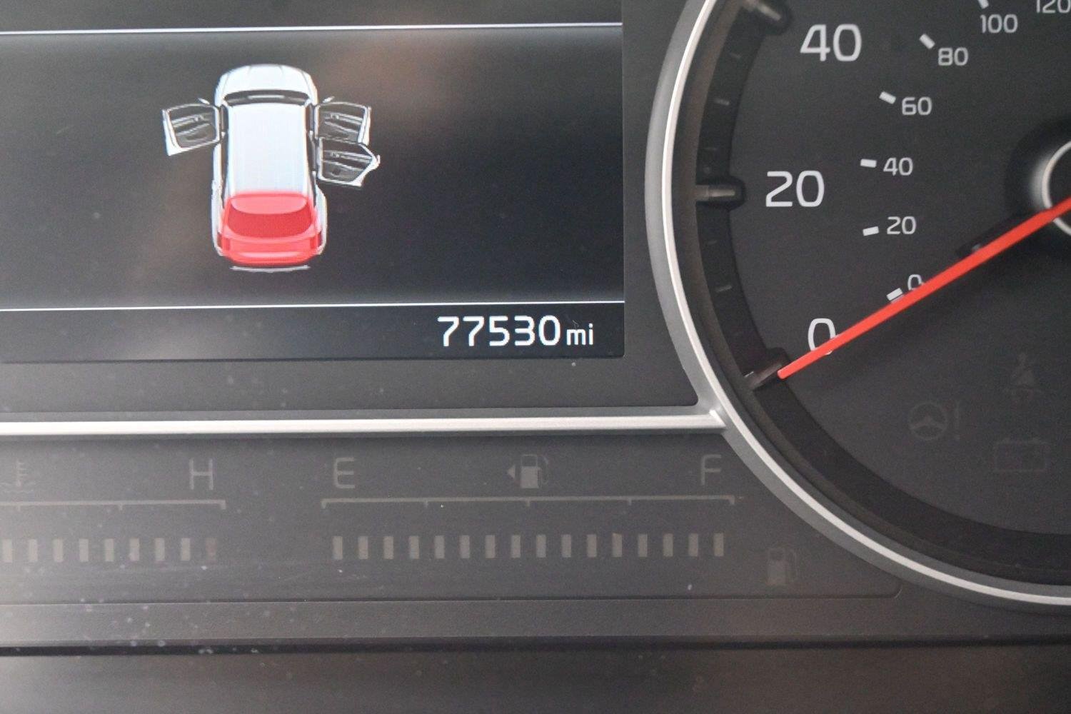 Used 2022 Gravity Gray Kia LX image 18