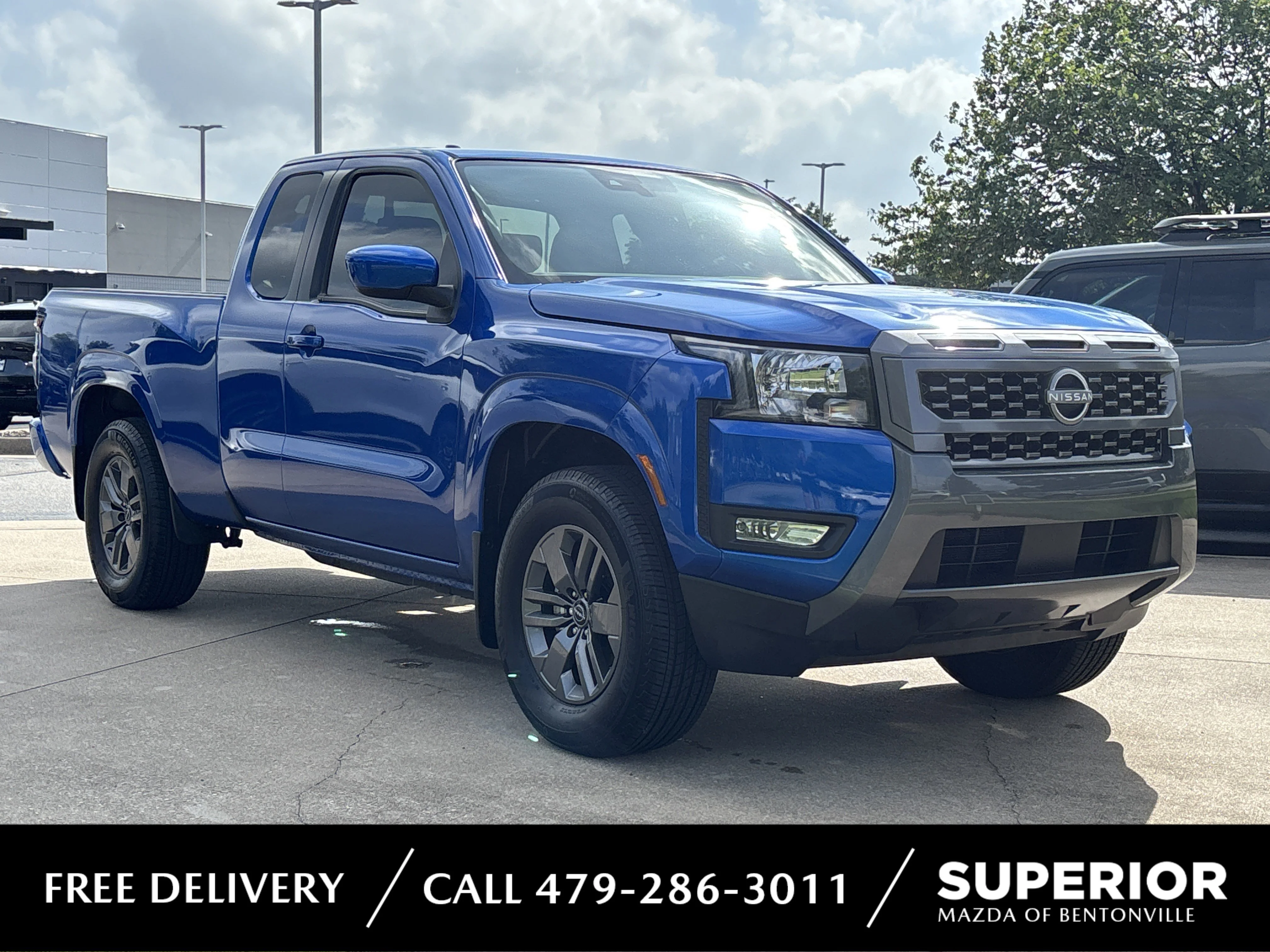 Used 2025 Bluestone Pearl Nissan SV image 1
