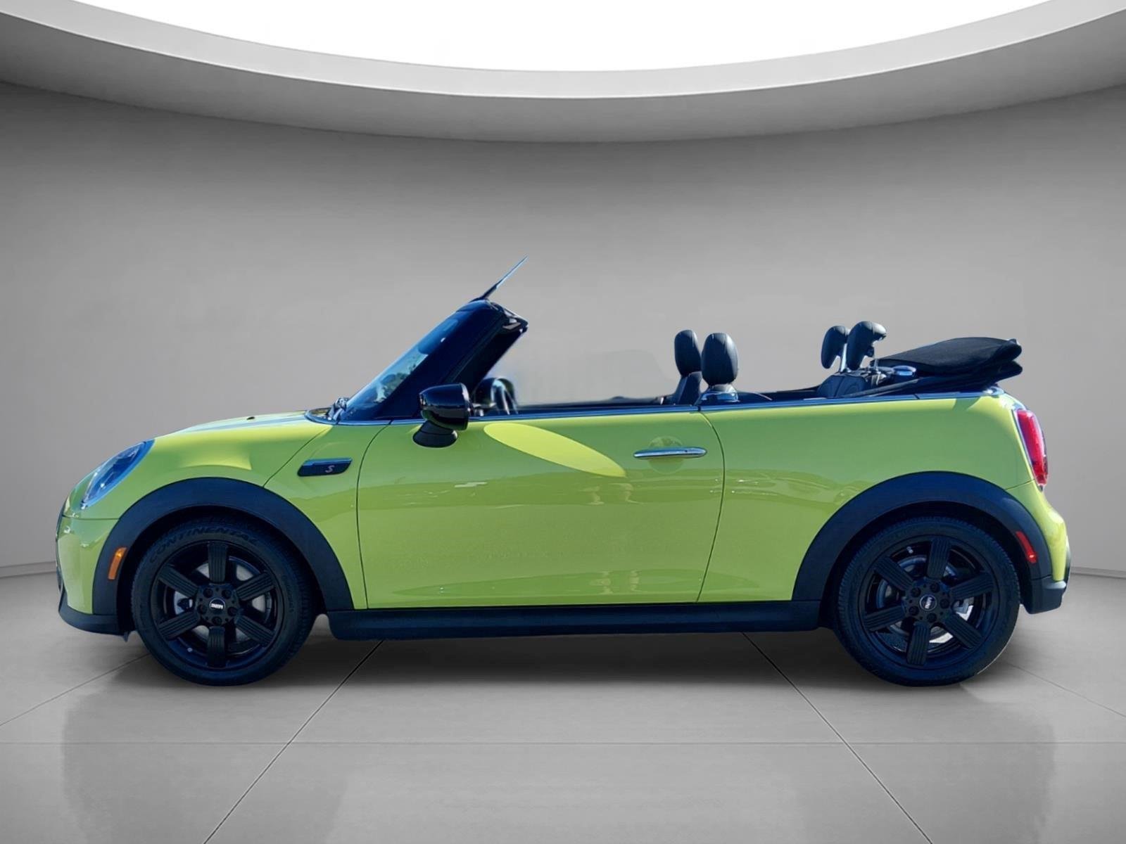 Used 2022 Zesty Yellow MINI Cooper S image 3