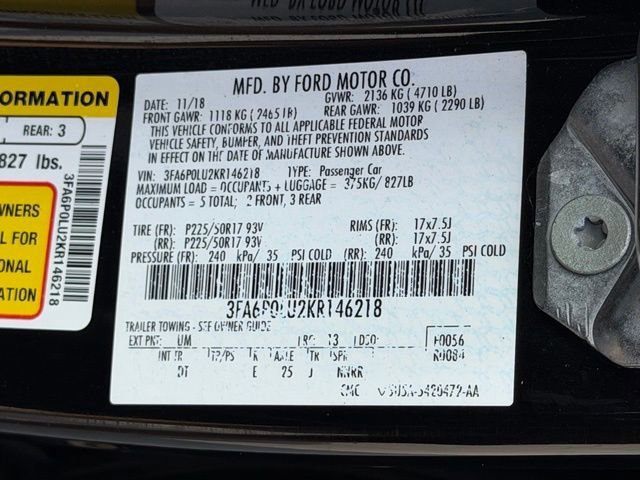 Used 2019 Black Ford SE image 23