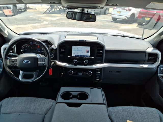 Used 2022  Ford XL image 13