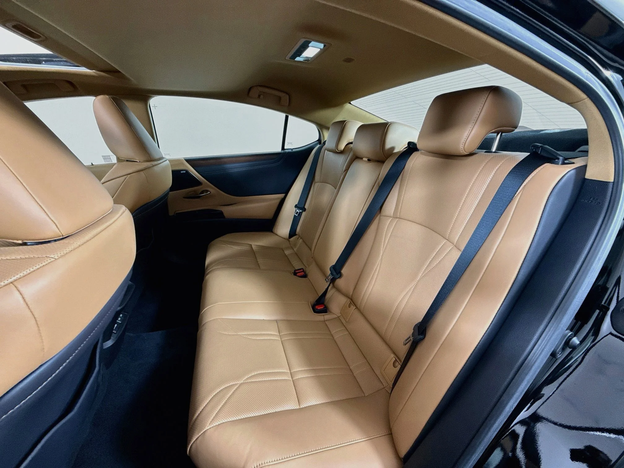 Certified Used 2024 OBSIDIAN Lexus 300h Luxury image 23