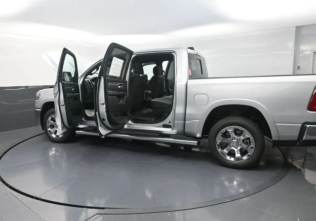 New 2026 Silver Zynith Exterior Paint RAM Big Horn/Lone Star image 32