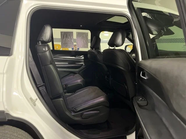 Used 2024 Bright White Clearcoat Jeep Altitude X image 34