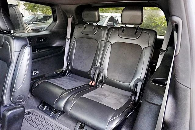 Used 2023 Black Jeep Altitude X image 18