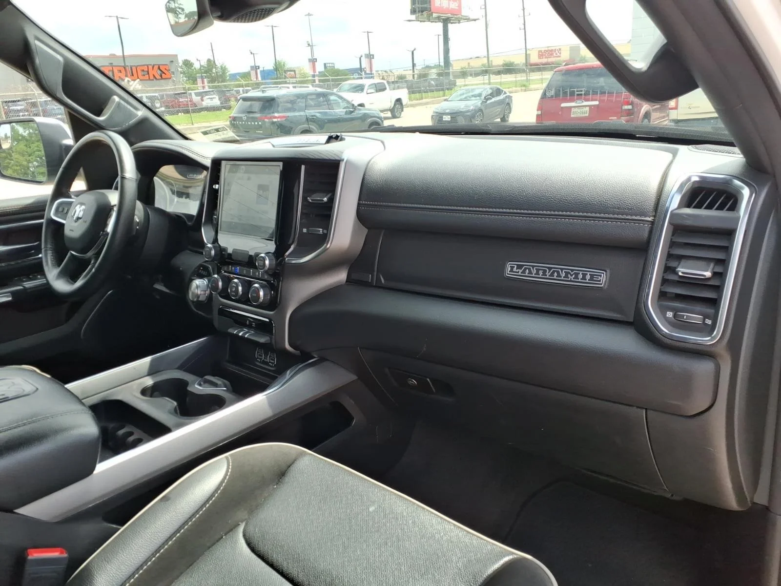 2024 Ram 1500 Laramie White at Robbins Nissan