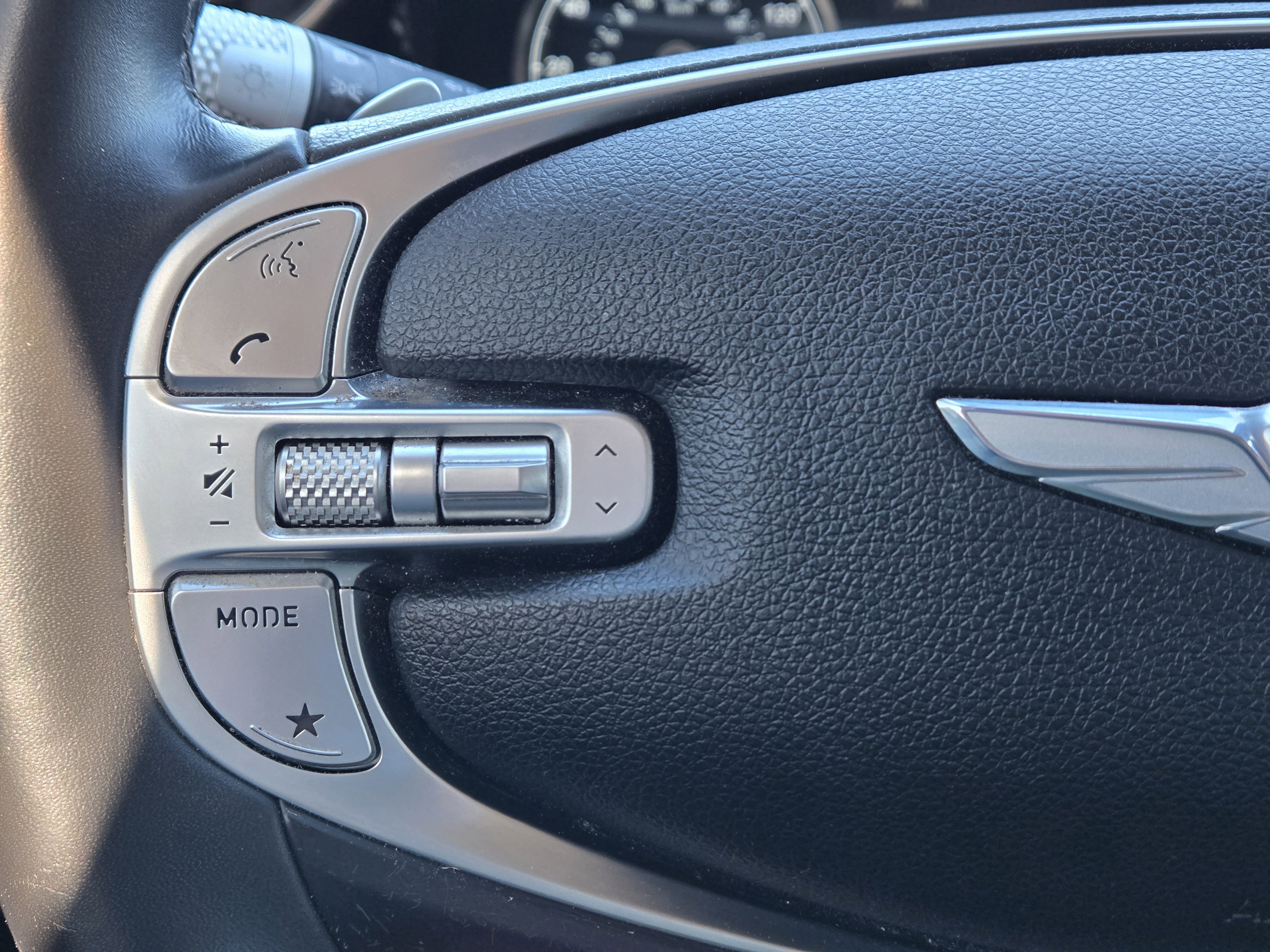 2022 GENESIS GV70 Standard - Photo 21