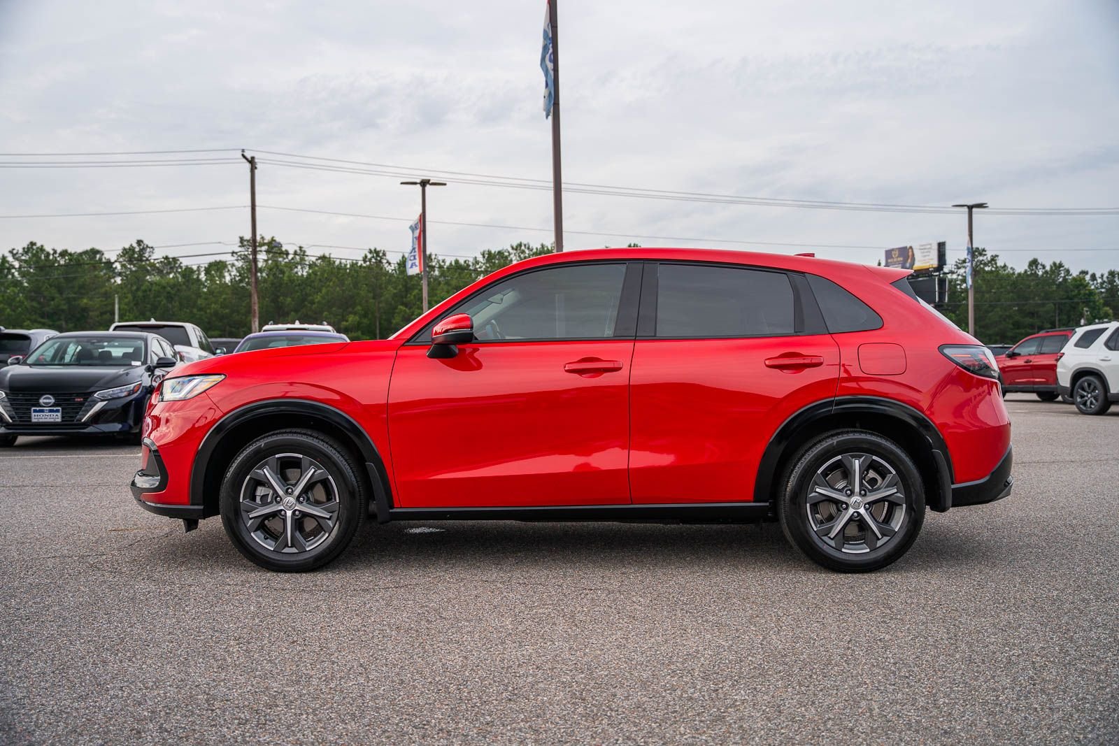 2025 Honda HR-V EX-L - Photo 8