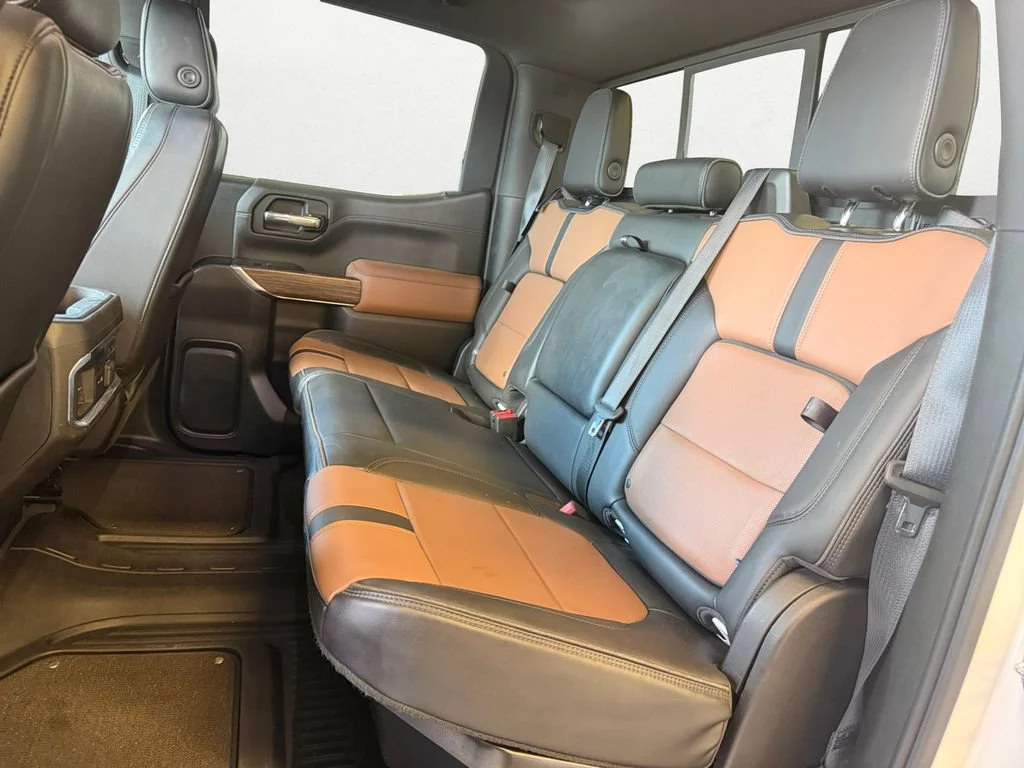 Used 2021 IRIDESCENT PEARL TRICOAT Chevrolet High Country image 10