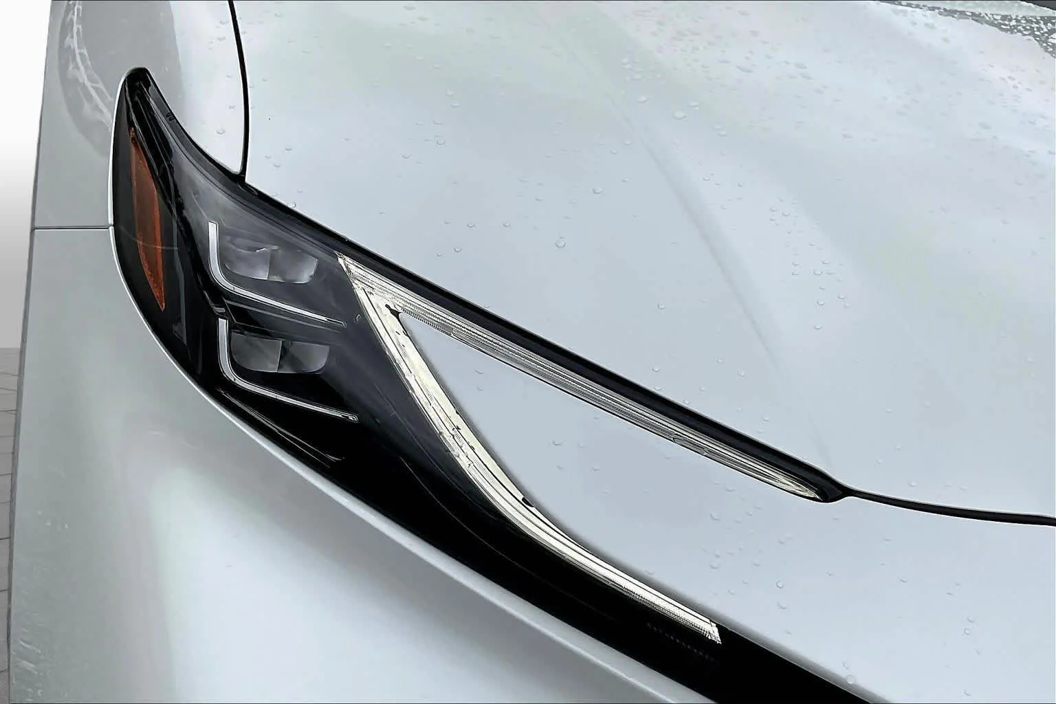 New 2026 Wind Chill Pearl Toyota XLE image 13