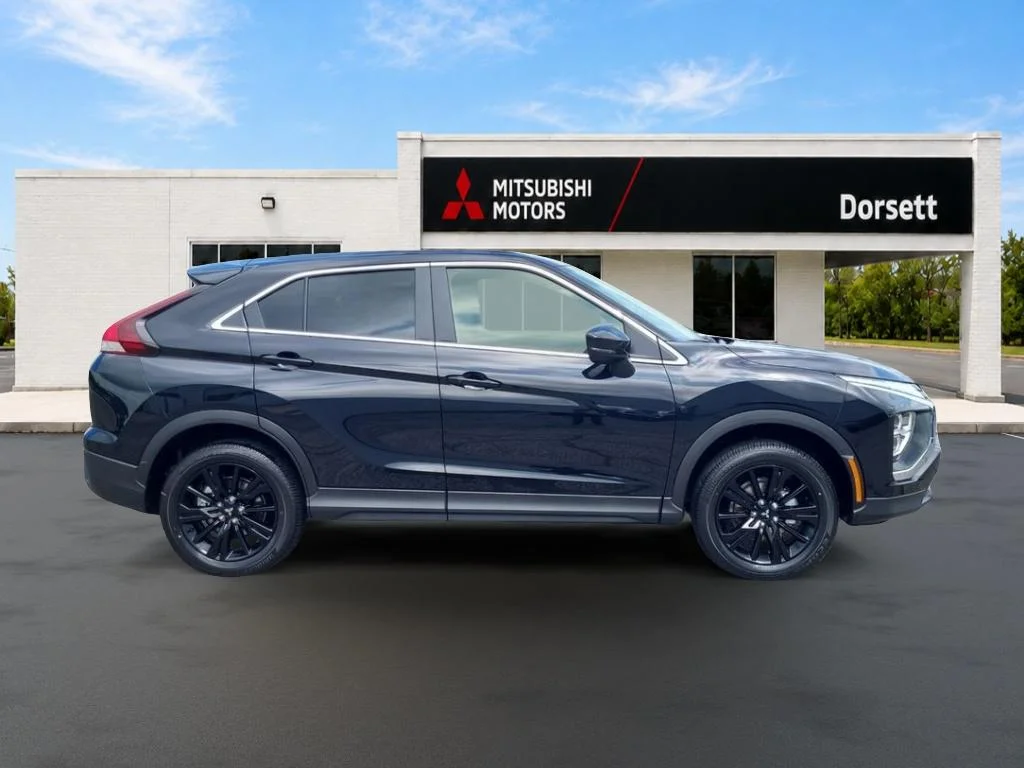 New 2026 Labrador Black Pearl Mitsubishi LE image 5
