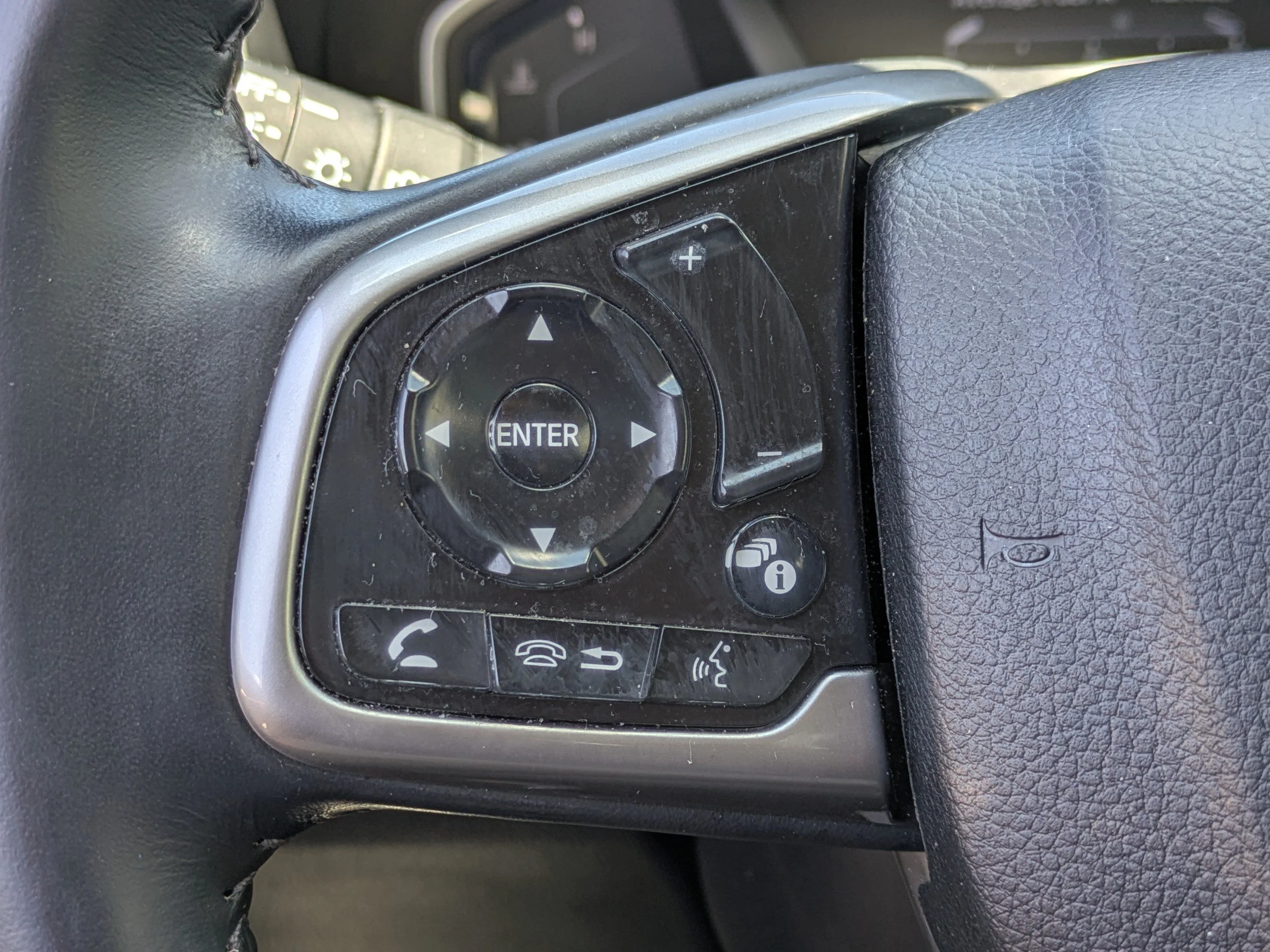Certified Used 2021 Lunar Silver Metallic Honda EX-L image 51