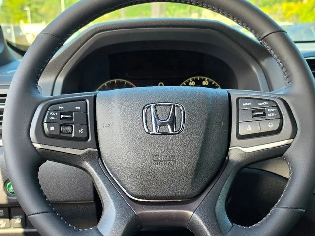 New 2026 Radiant Red Metallic II Honda RTL image 9