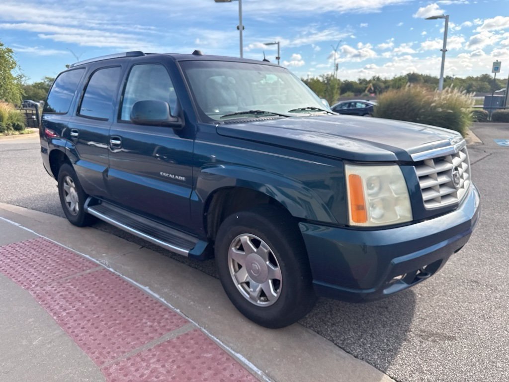 Used 2004  Cadillac Base image 3