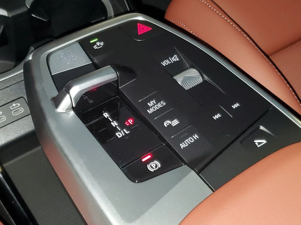 New 2027 White BMW xDrive28i image 24
