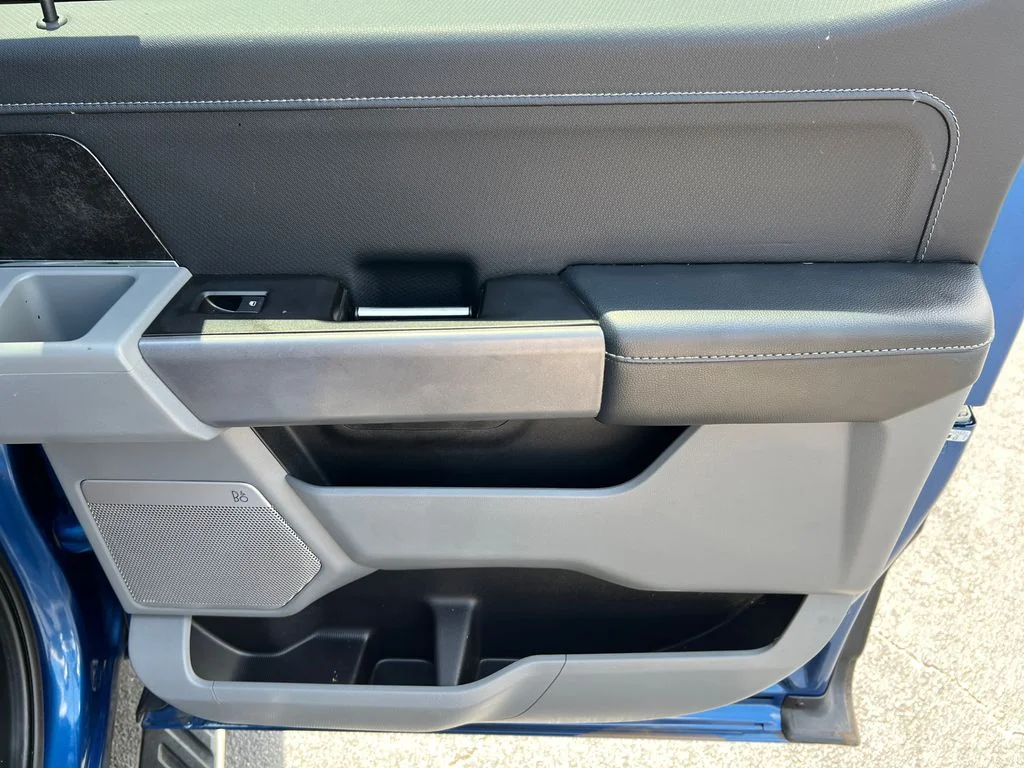 Used 2022 Blue Ford XLT image 18