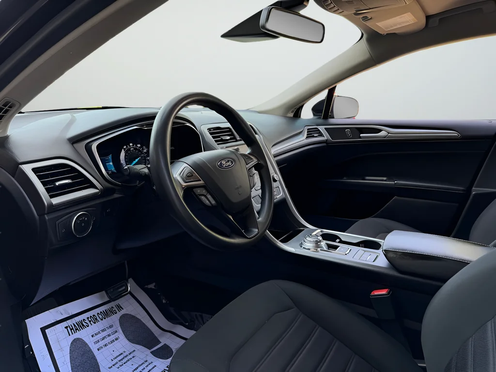 Used 2020 Black Ford SE image 23