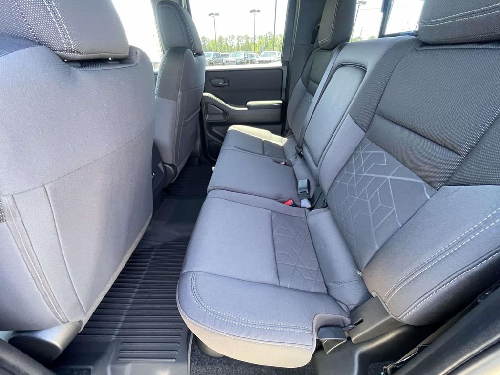 New 2026 Boulder Gray Pearl Nissan Crew Cab SV image 10