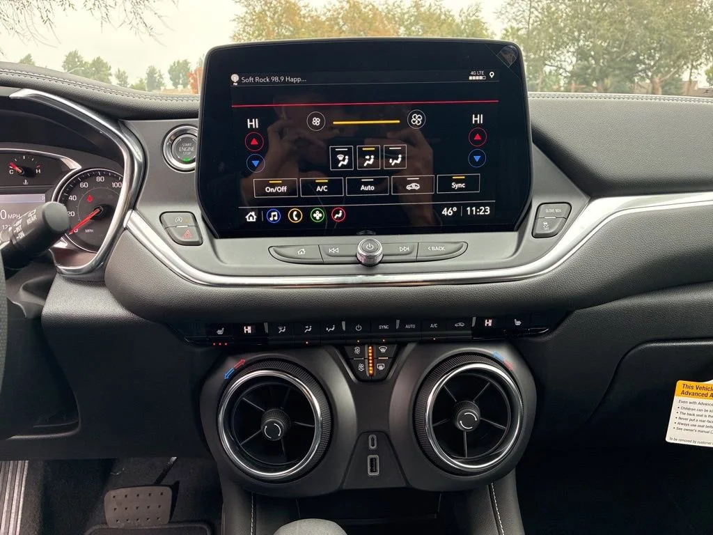 2025 Chevrolet Blazer 2LT - Photo 11