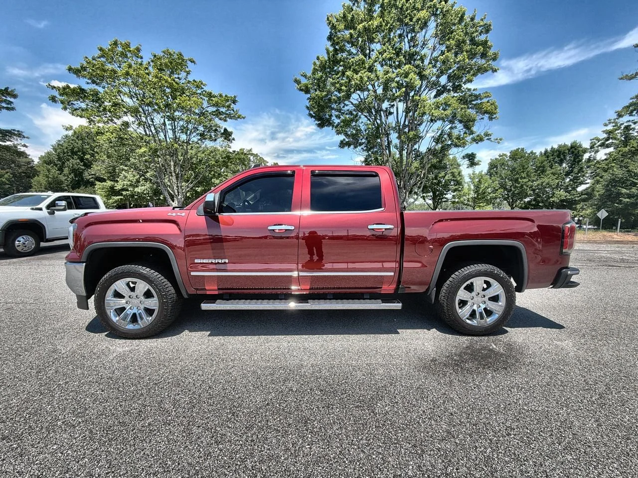 Used 2016 CRIMSON RED TINTCOAT GMC SLT image 5