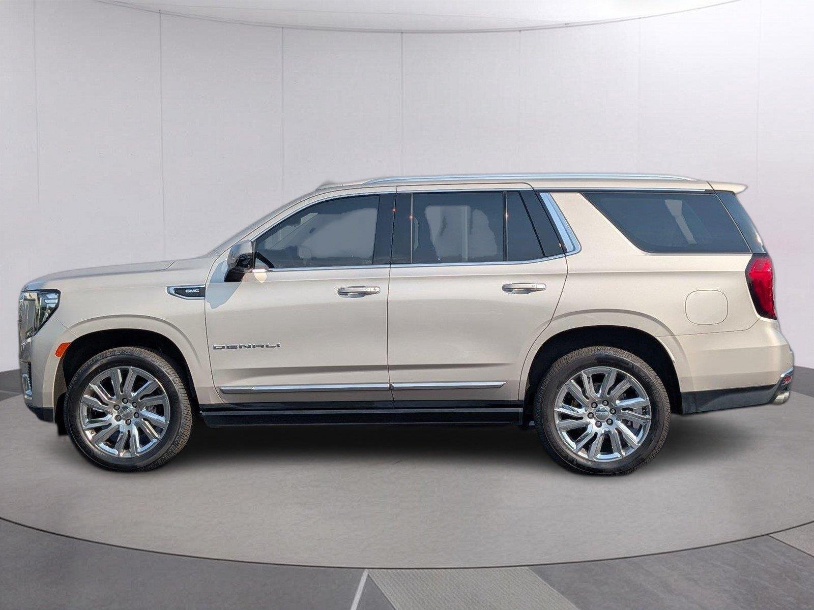 Used 2021 PEARL BEIGE METALLIC GMC Denali image 2