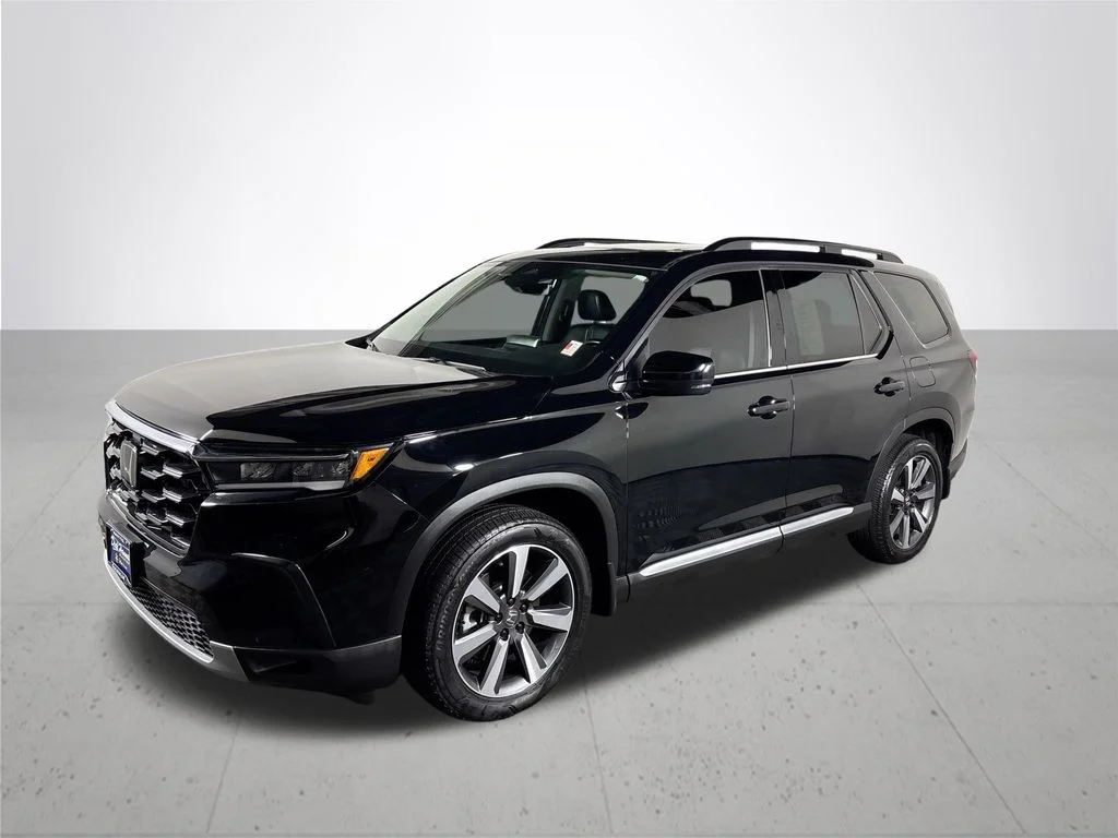 Used 2024 Black Honda Touring image 2