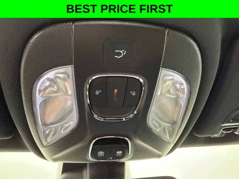 New 2026 Red Hot Pearl-Coat Exterior Paint Jeep Limited image 35