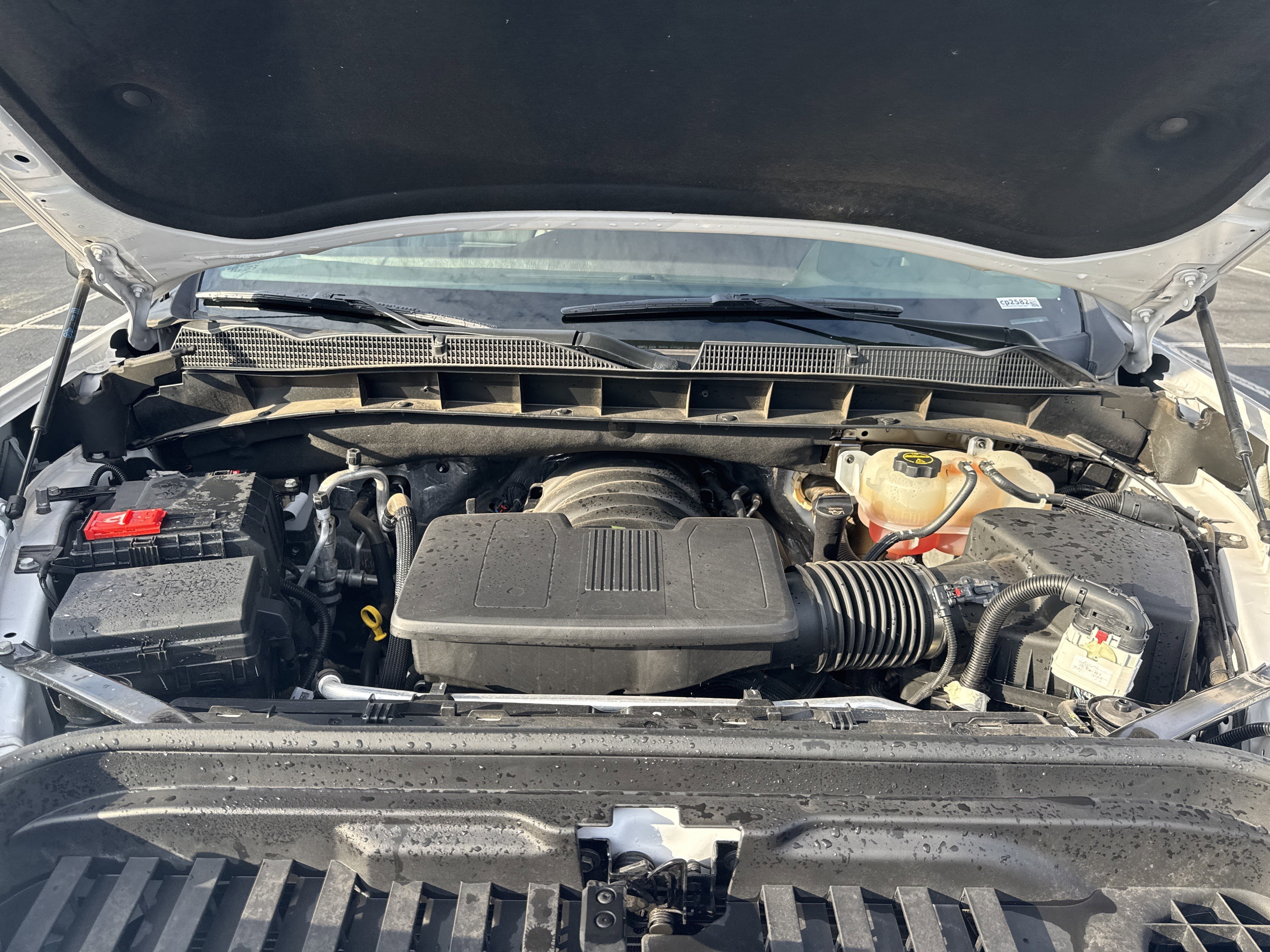 Used 2025 White Frost Tricoat GMC Denali image 37