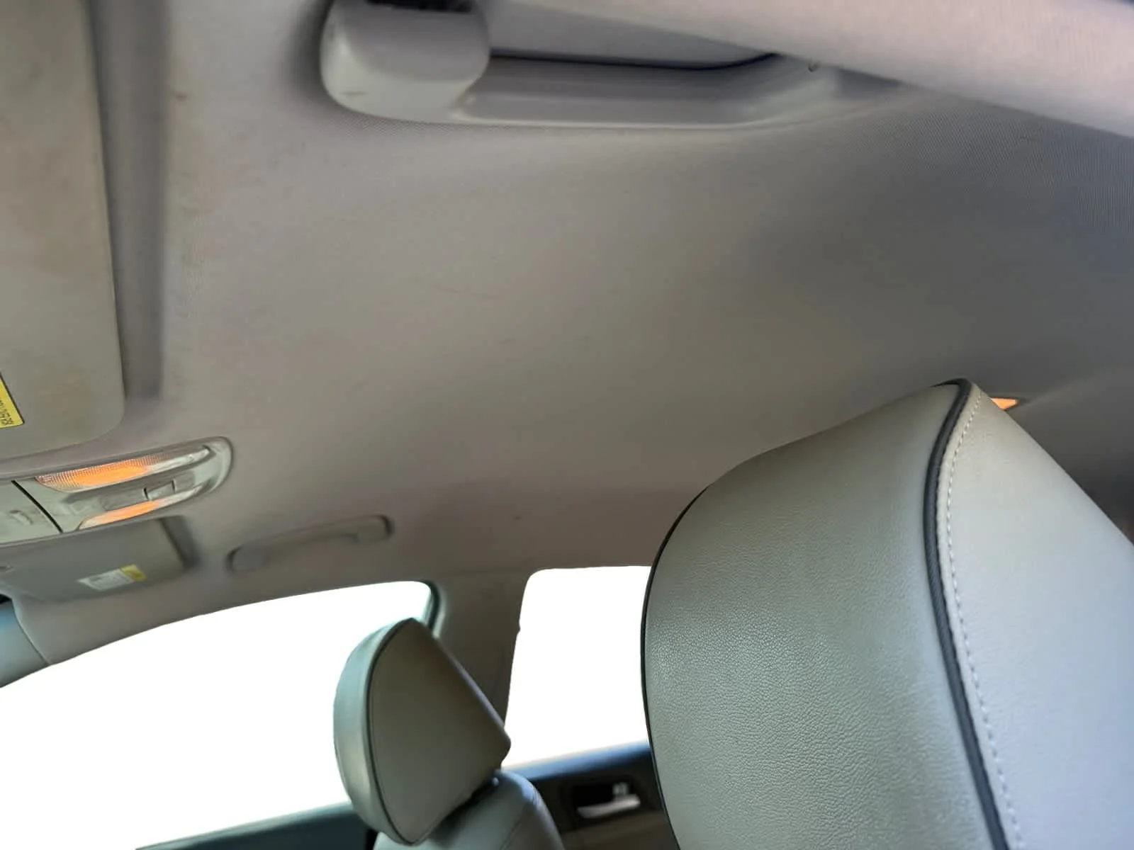 Used 2018 Black Cherry Kia EX image 12