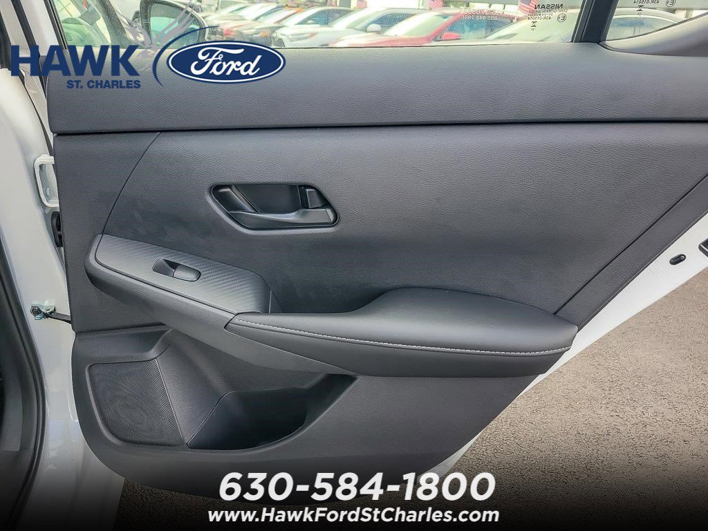 Used 2025 Fresh Powder Nissan S image 18