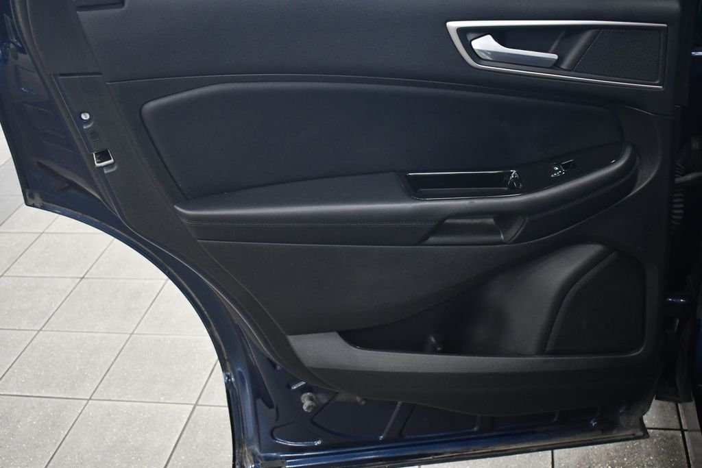 Used 2017 Blue Ford SEL image 27