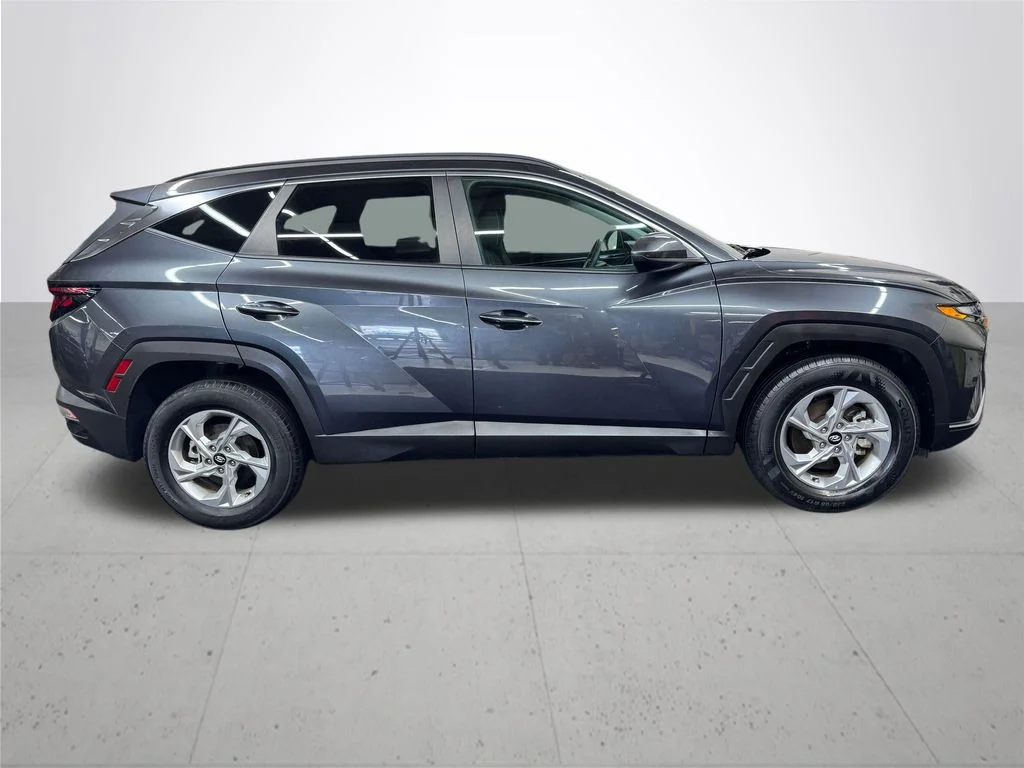 Used 2024 Gray Hyundai SEL image 10
