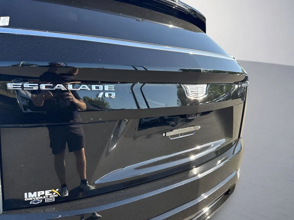 Used 2025 Black Cadillac Luxury 2 image 35