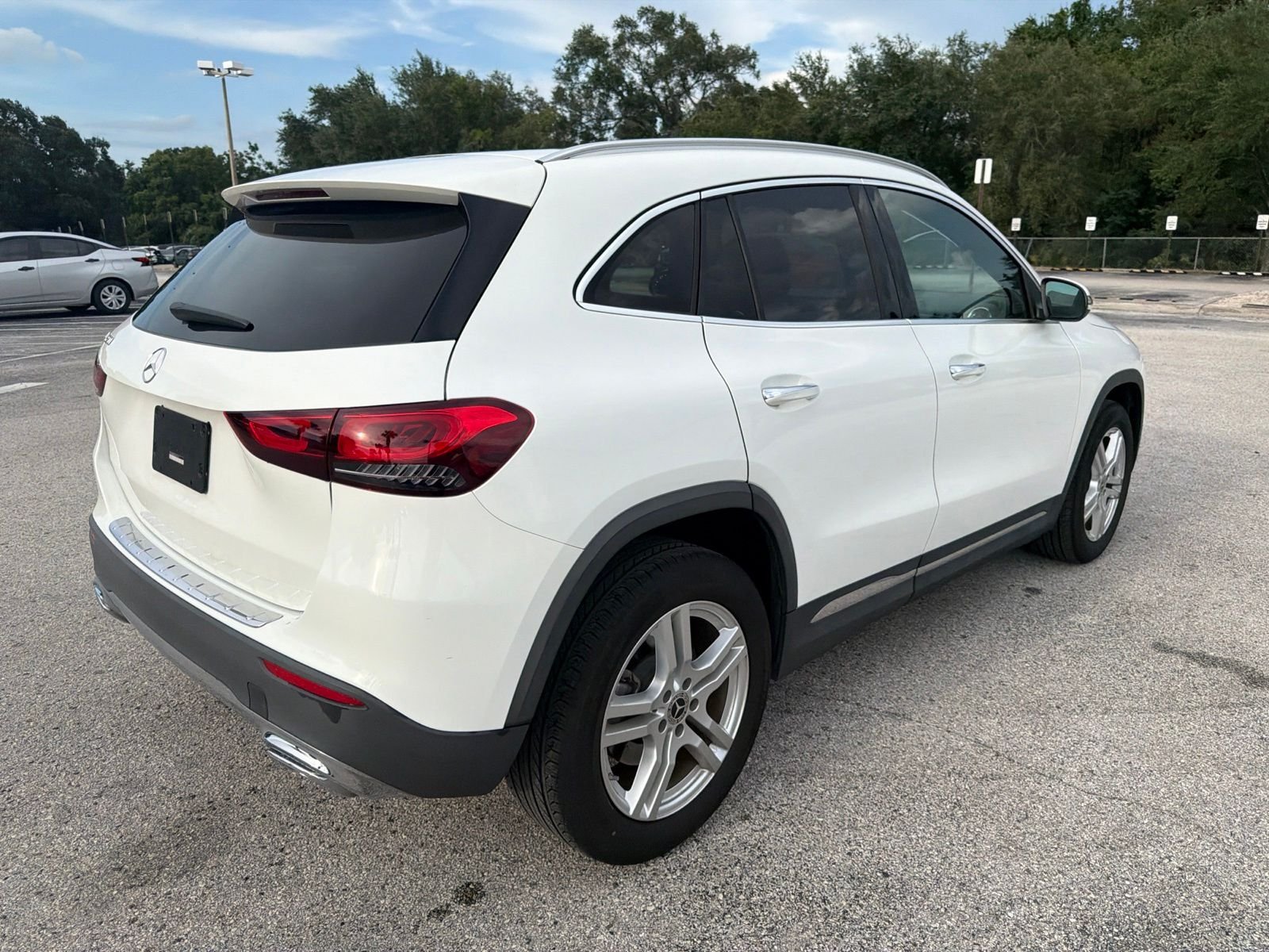 Used 2022  Mercedes-Benz GLA 250 image 4