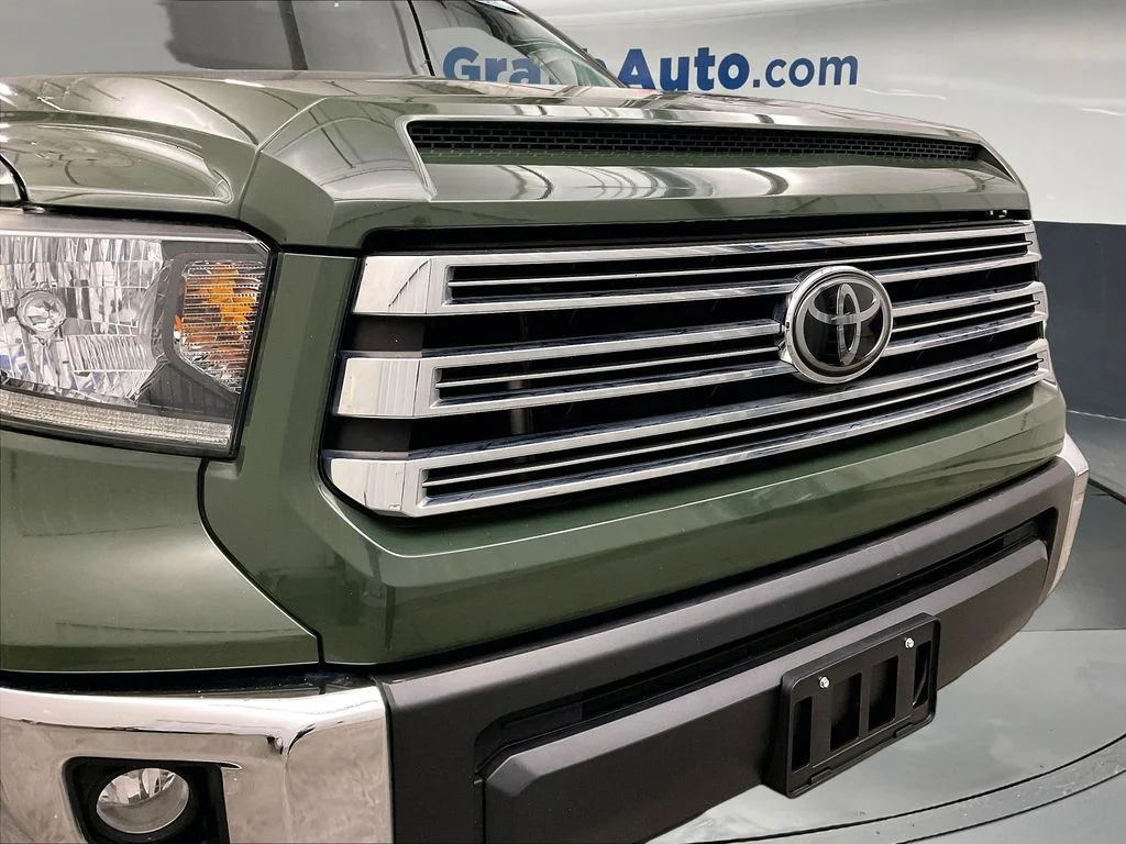 Used 2021 Green Toyota SR5 image 34