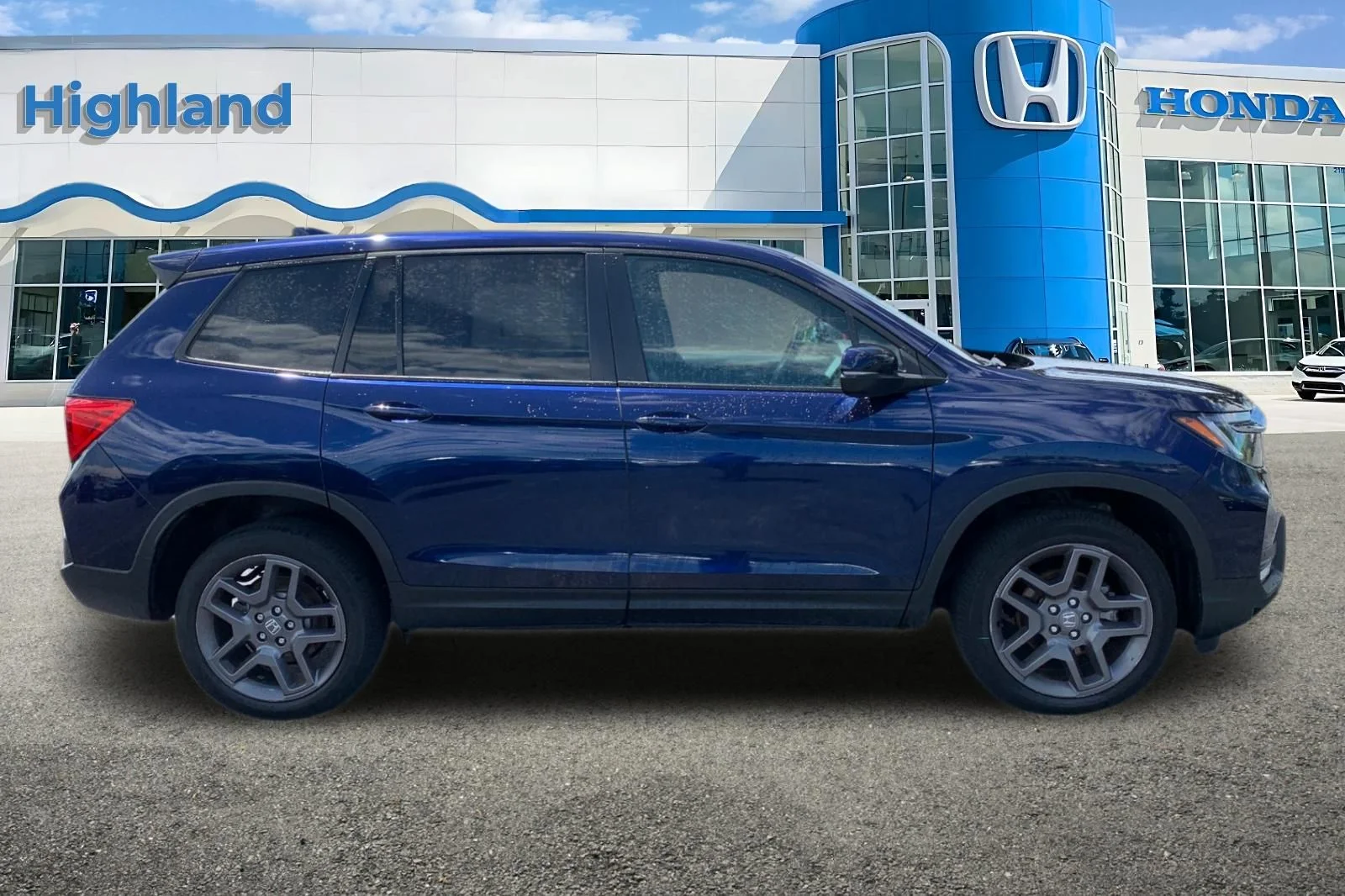 Certified Used 2023 Blue Honda EX-L image 6