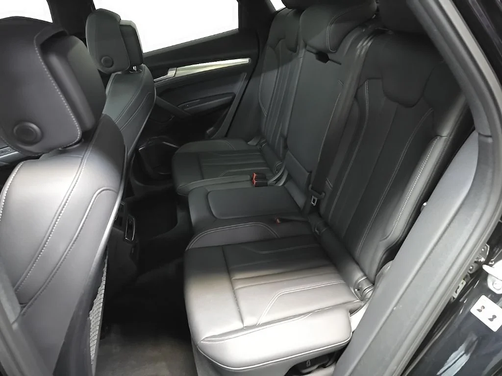 Used 2025 Black Audi 45 S line Premium image 32