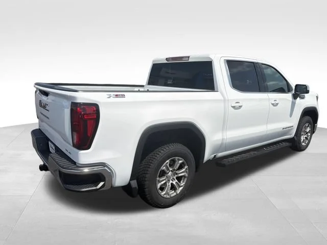 Used 2023 Summit White GMC SLE image 6