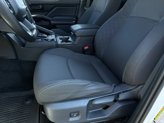 Used 2025 White Toyota SR5 image 19