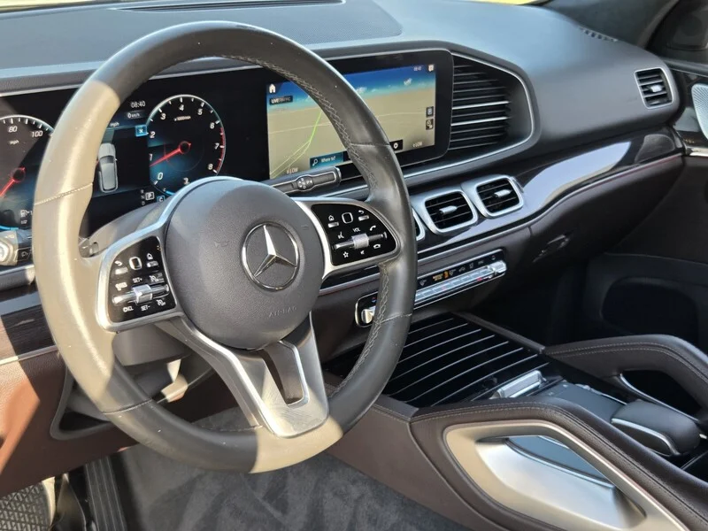 Used 2020 Polar White MERCEDES-BENZ GLE 350 4MATIC® SUV image 12