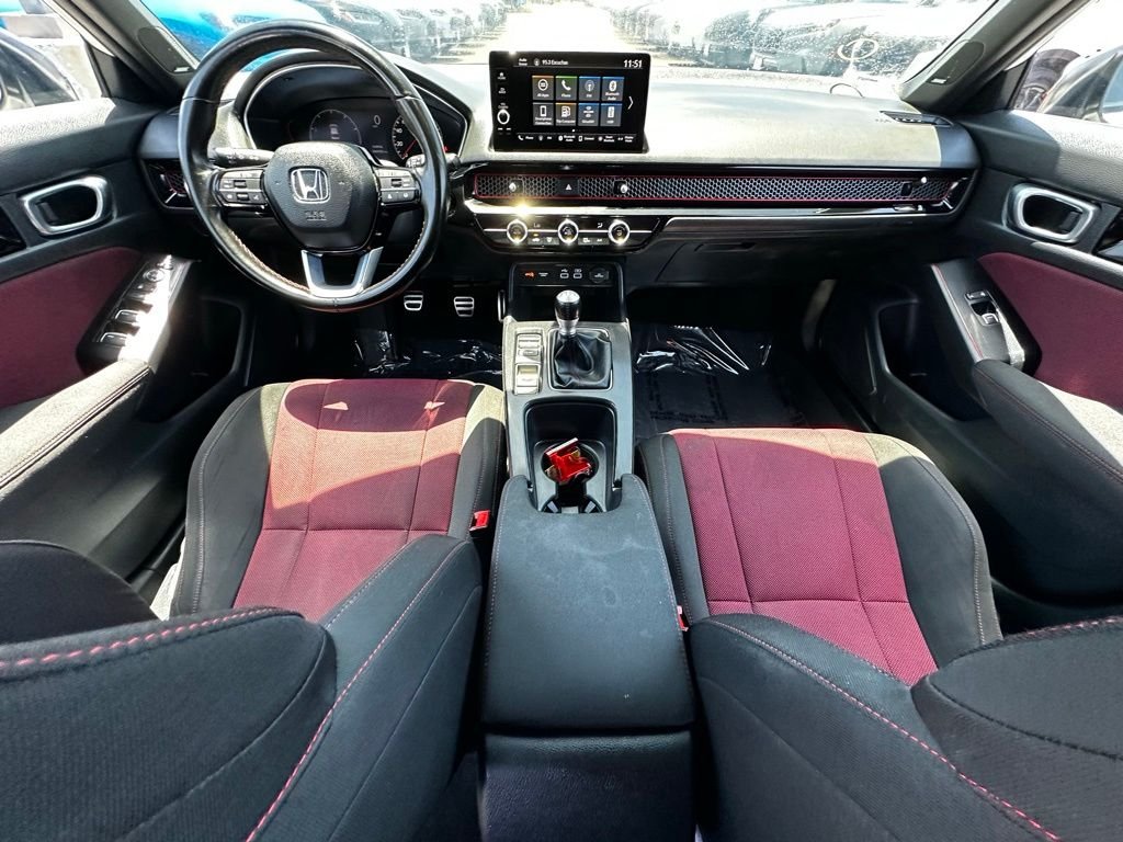 Used 2024  Honda Base image 18