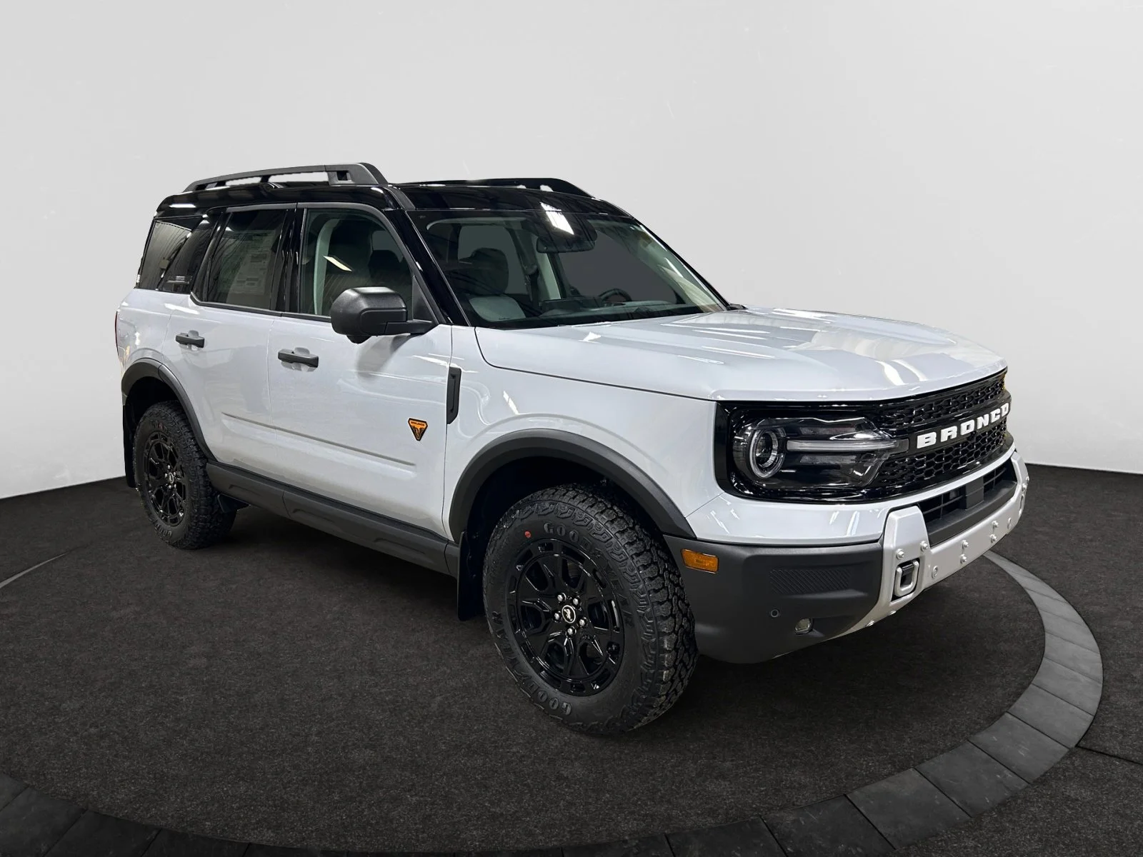 New 2026 Space White Metallic Ford Badlands image 7