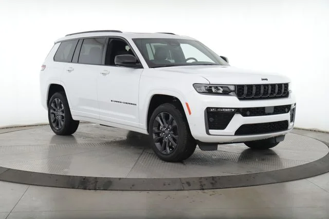 New 2026 Bright White Clearcoat Jeep Limited Reserve image 2