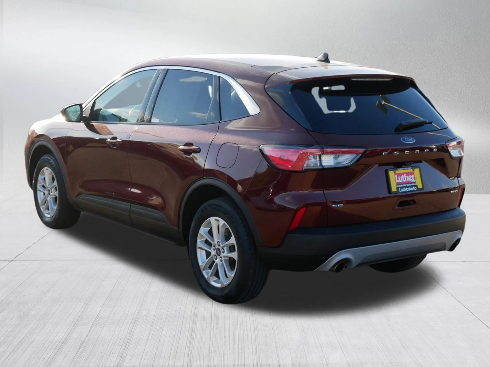Used 2021 Bronze Fire Ford SE image 5