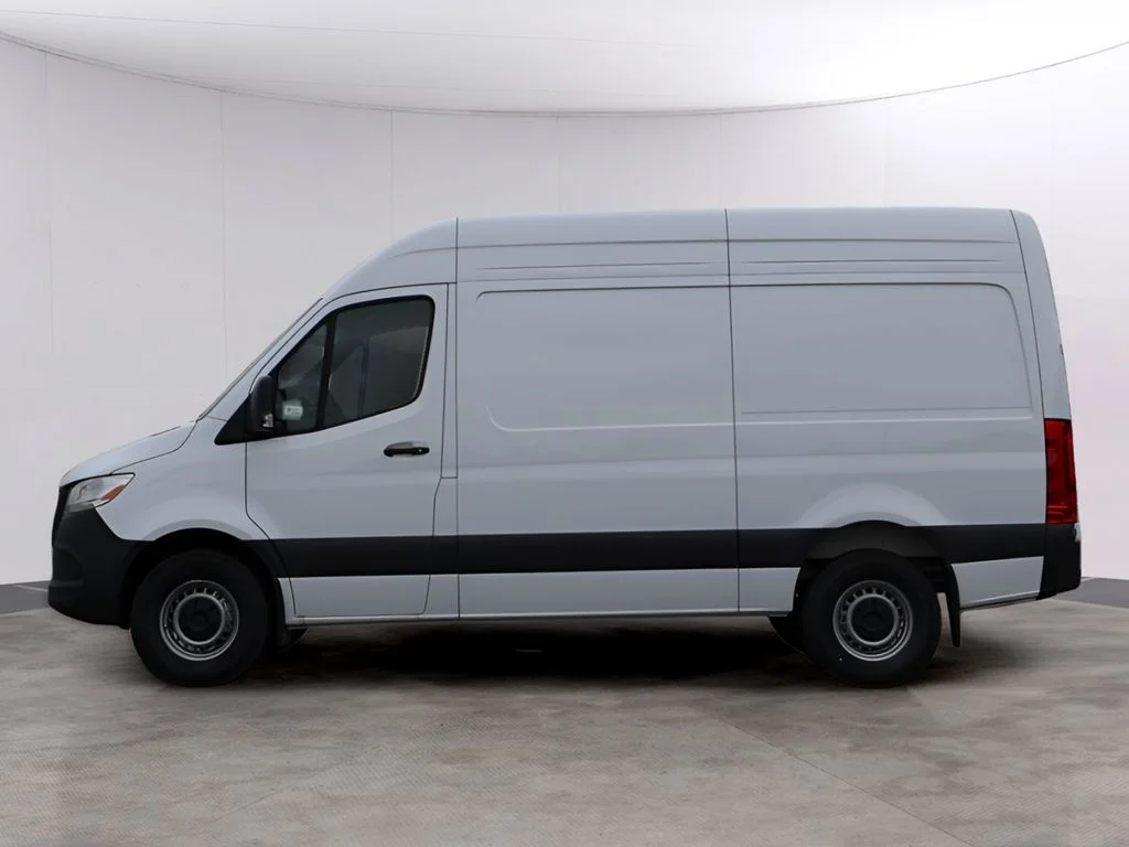 New 2026 Arctic White Mercedes-Benz Cargo 144 WB image 4