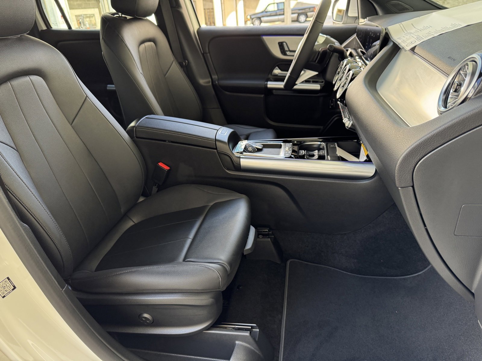 2025 Mercedes-Benz GLA GLA250 - Photo 33